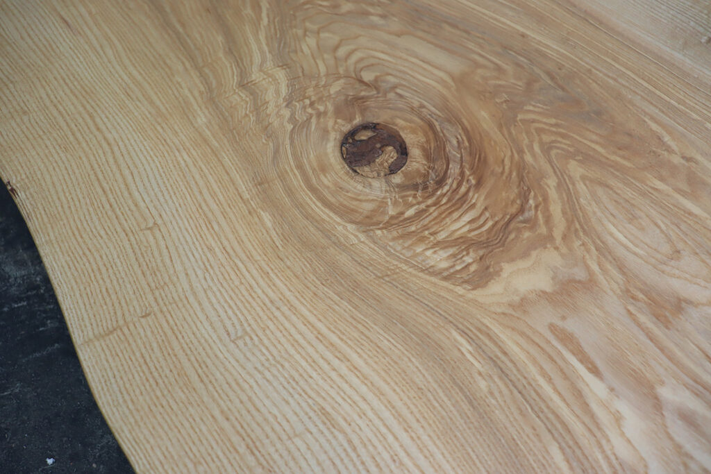 一枚板　アッシュ　幅1620×奥730～840×奥49（ｍｍ）　ＭＳ－7827