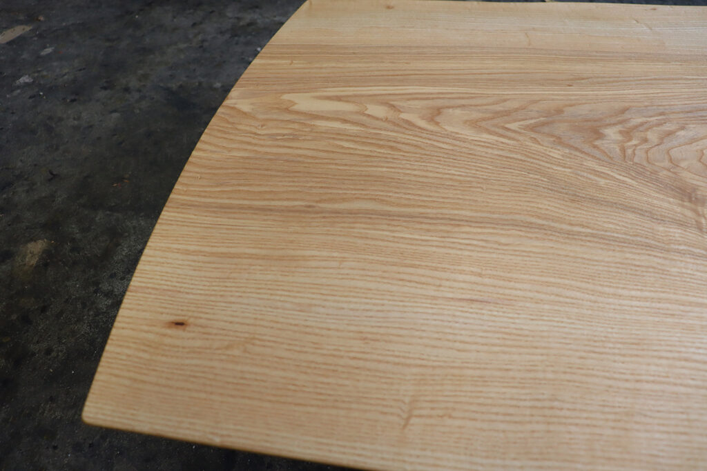 一枚板　アッシュ　幅1620×奥730～840×奥49（ｍｍ）　ＭＳ－7827