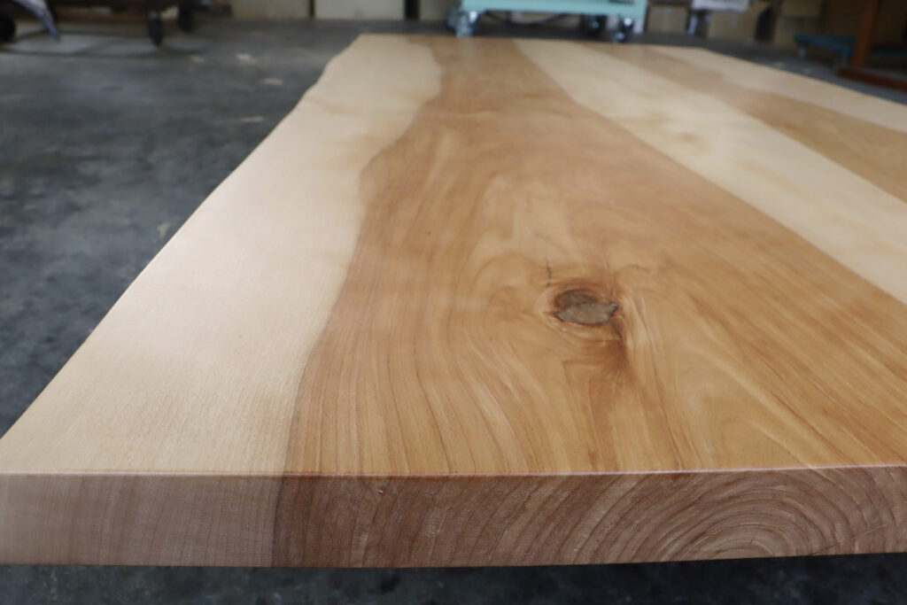 天板（ブックマッチ）　カバ桜　幅1800×奥920～940×厚43（ｍｍ）　MS-7733