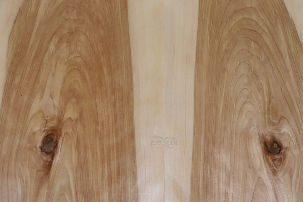 天板（ブックマッチ）　カバ桜　幅1800×奥920～940×厚43（ｍｍ）　MS-7733