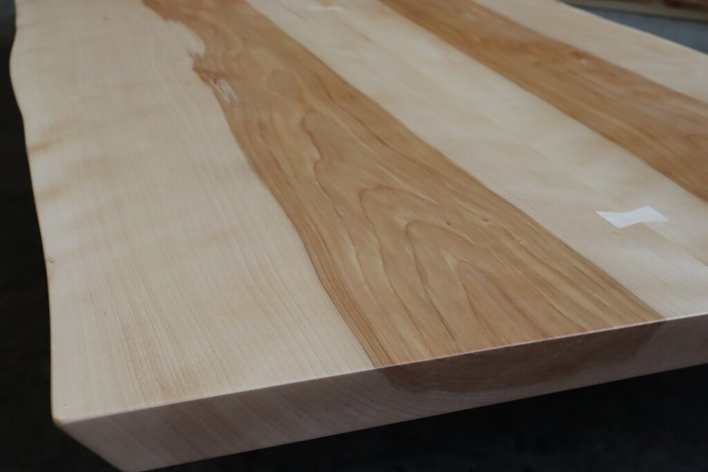 天板（ブックマッチ）　カバ桜　幅1800×奥920～940×厚43（ｍｍ）　MS-7733