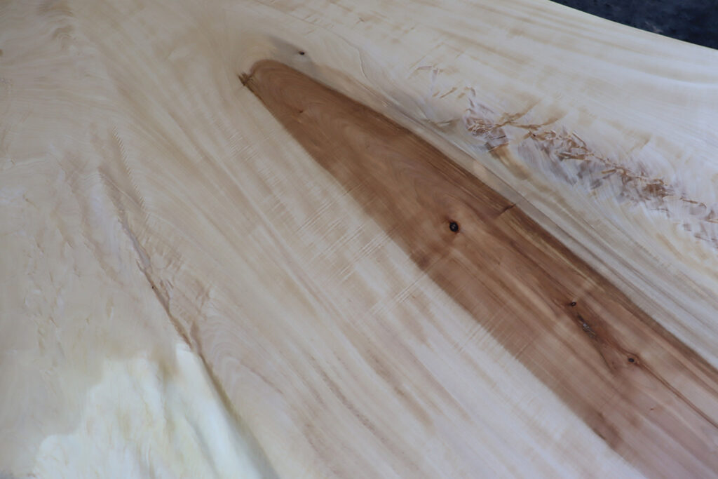 一枚板　栃　幅1800×奥850～1060×厚57（ｍｍ）　MS-7846