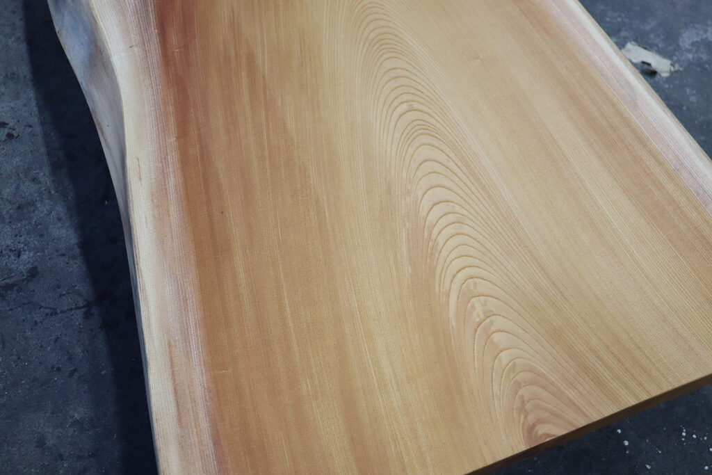 一枚板　欅　幅1300×奥680～730×厚50（ｍｍ）　MS-7863