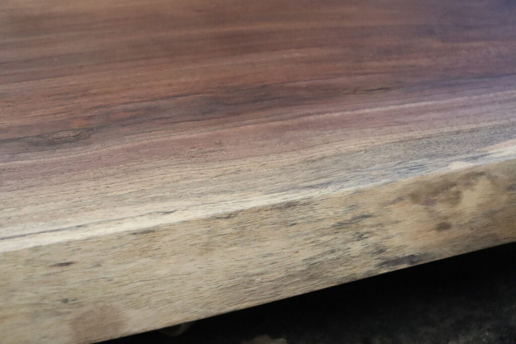 一枚板　ウォールナット　幅1200×奥670～800×厚57（ｍｍ）　MS-7860